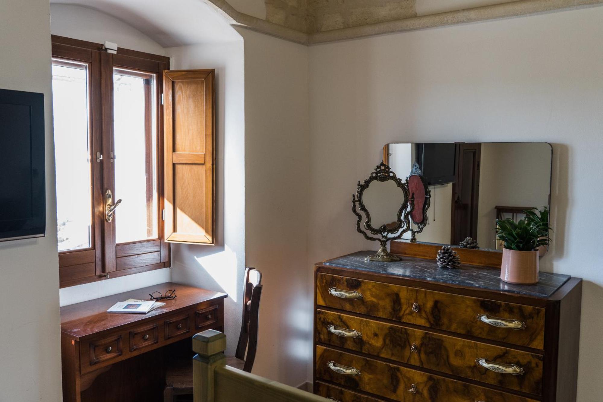 San Leonardo - Aparthotel Laterza Ngoại thất bức ảnh