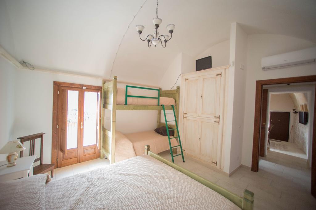 San Leonardo - Aparthotel Laterza Ngoại thất bức ảnh